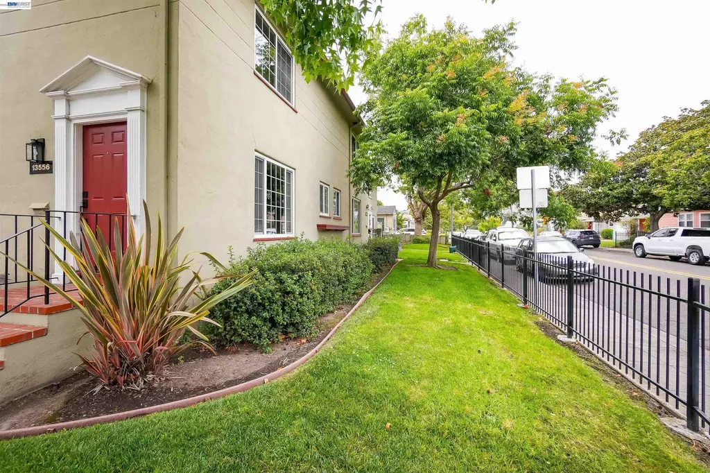 13556 Bancroft Avenue San Leandro CA 94578