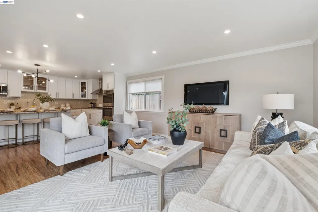 37842 Dahlia Drive Newark CA 94560