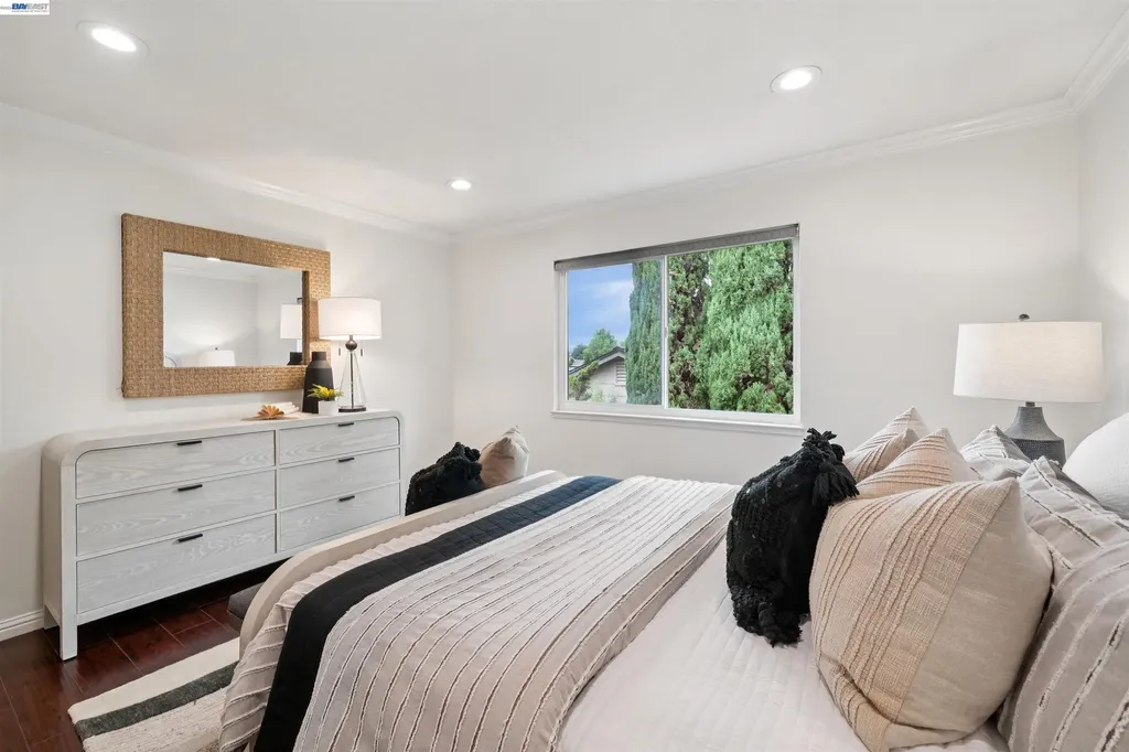 37842 Dahlia Drive Newark CA 94560
