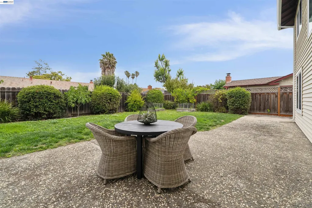 37842 Dahlia Drive Newark CA 94560