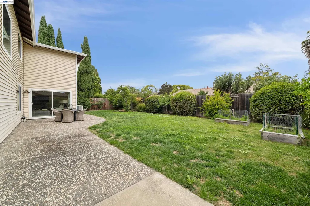 37842 Dahlia Drive Newark CA 94560