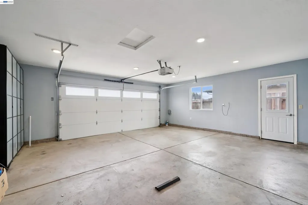 37842 Dahlia Drive Newark CA 94560