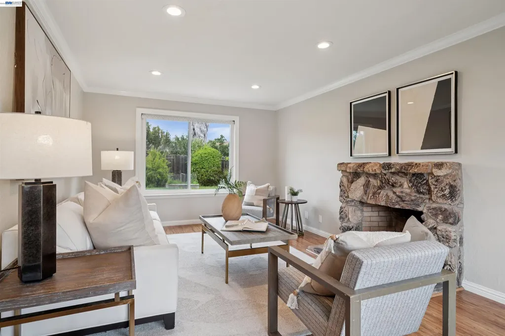 37842 Dahlia Drive Newark CA 94560