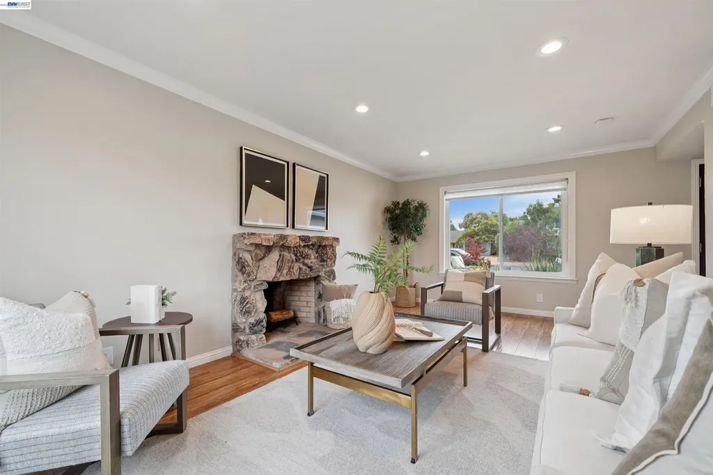 37842 Dahlia Drive Newark CA 94560