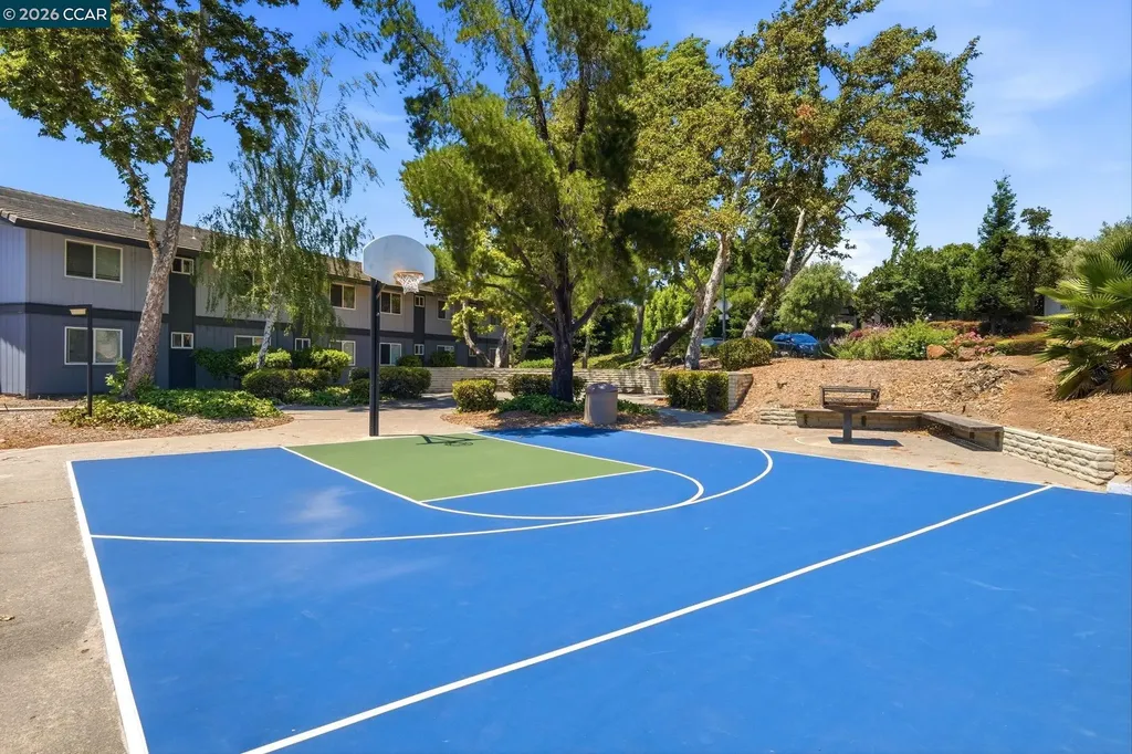 233 Masters Court Walnut Creek CA 94598