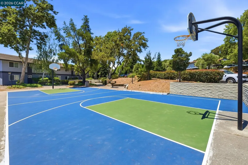 233 Masters Court Walnut Creek CA 94598