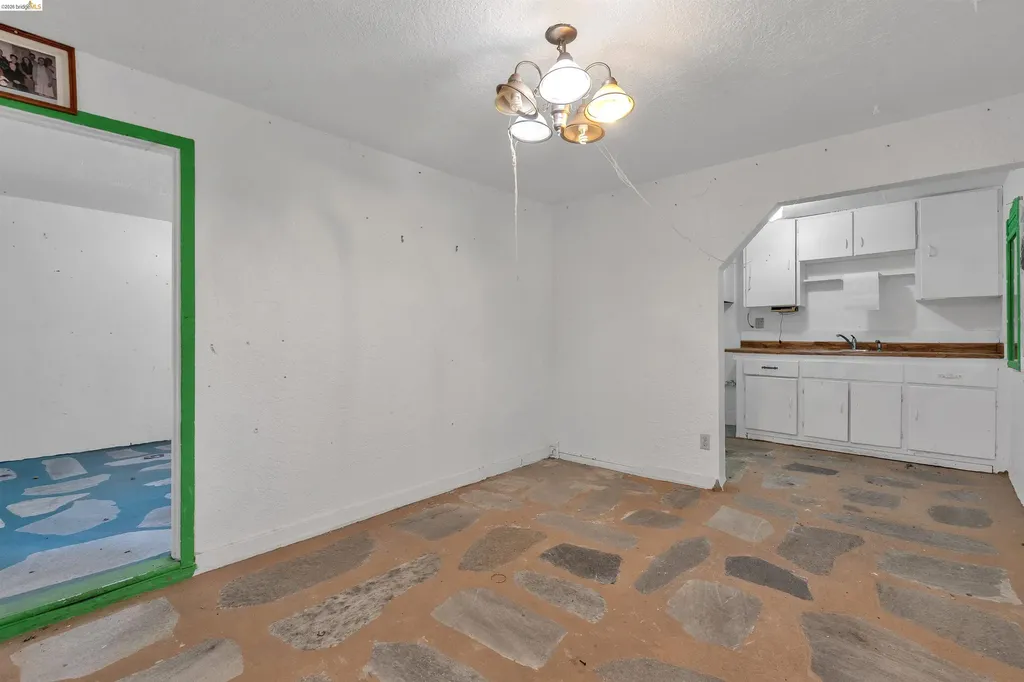 36863 Elm Street Newark CA 94560