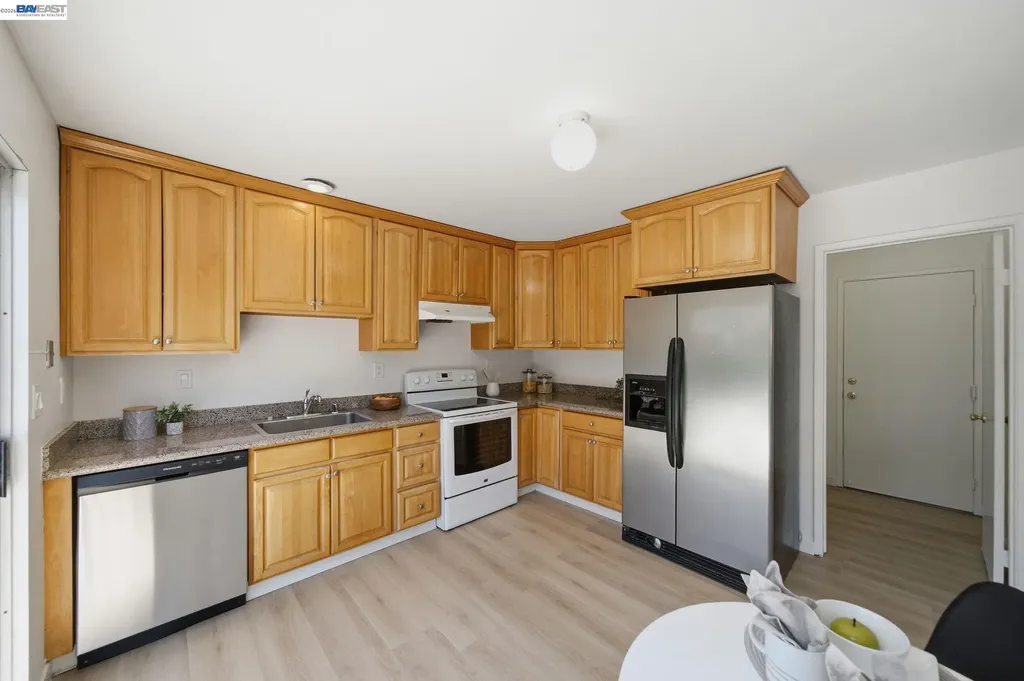1132 Fabian Way Hayward CA 94544
