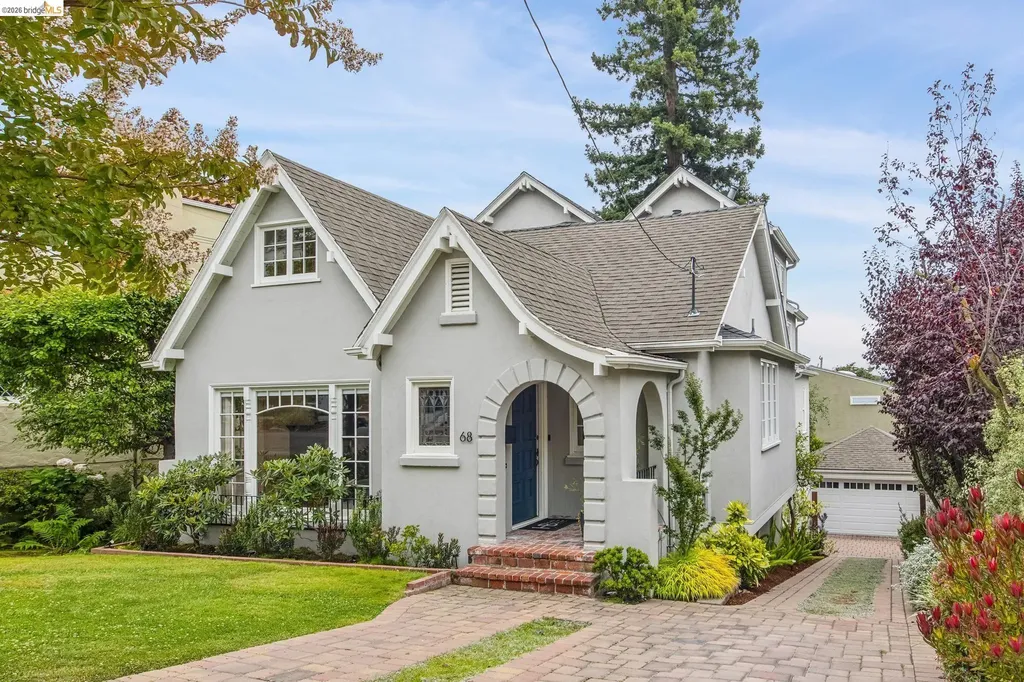68 Oakmont Avenue Piedmont CA 94610