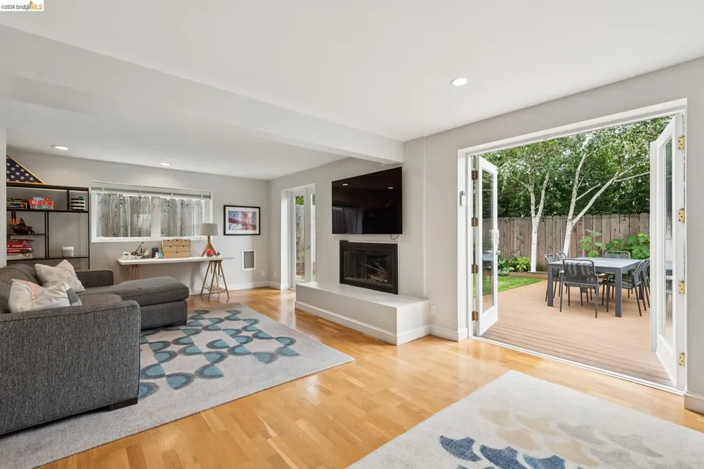 68 Oakmont Avenue Piedmont CA 94610