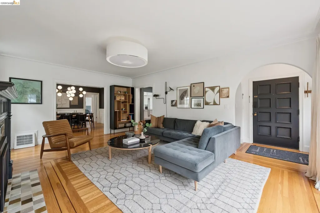 68 Oakmont Avenue Piedmont CA 94610