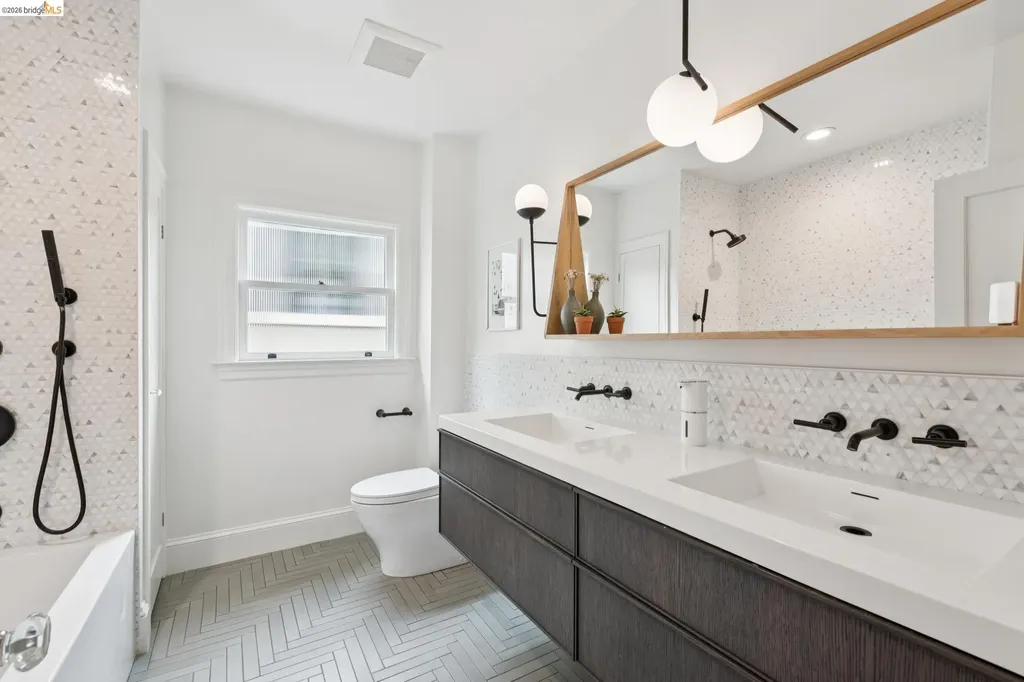 68 Oakmont Avenue Piedmont CA 94610