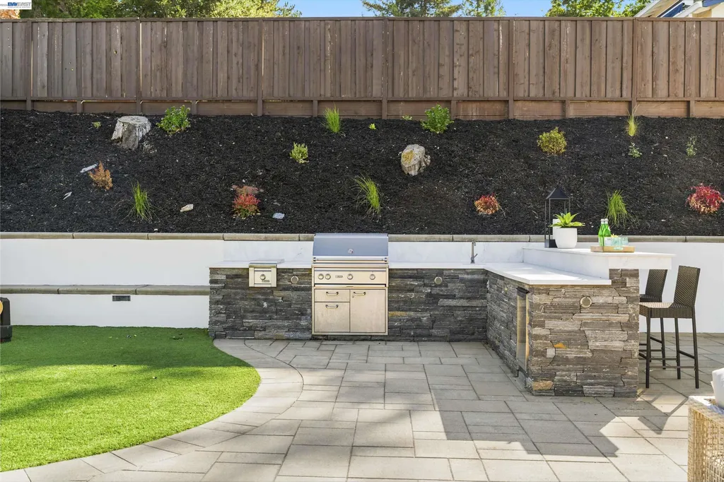 7420 Hansen Drive Dublin CA 94568