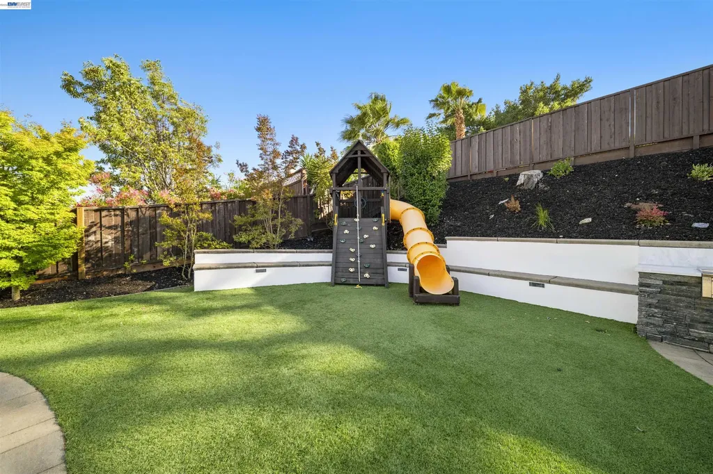 7420 Hansen Drive Dublin CA 94568