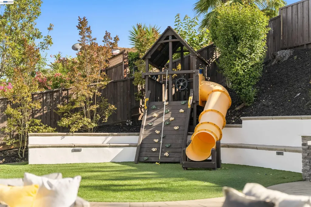 7420 Hansen Drive Dublin CA 94568