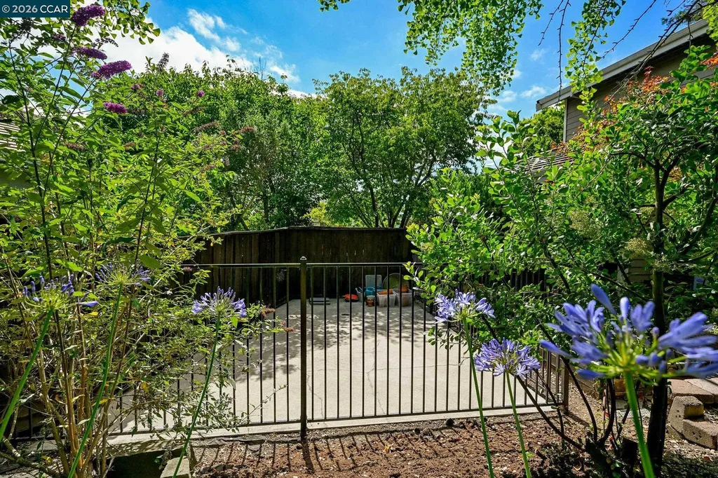 11334 Village View Court Dublin CA 94568
