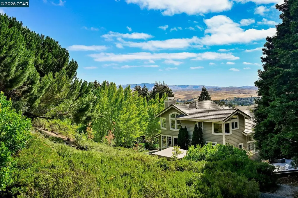 11334 Village View Court Dublin CA 94568