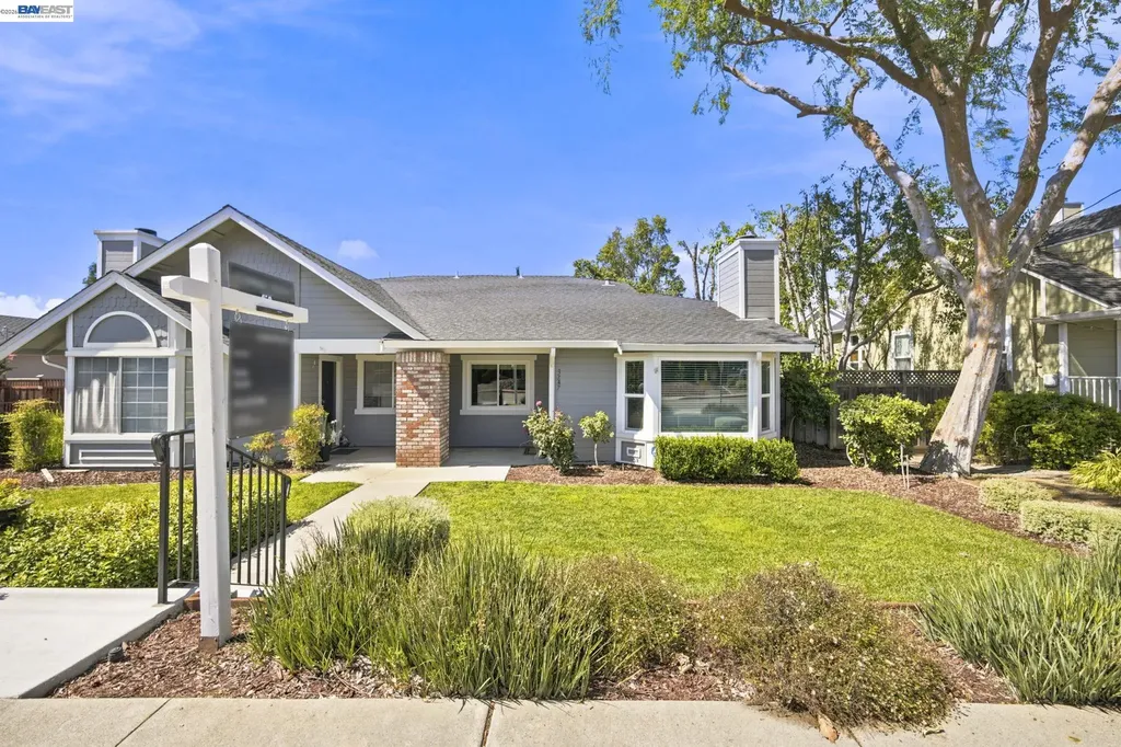 3747 Vineyard Avenue Pleasanton CA 94566