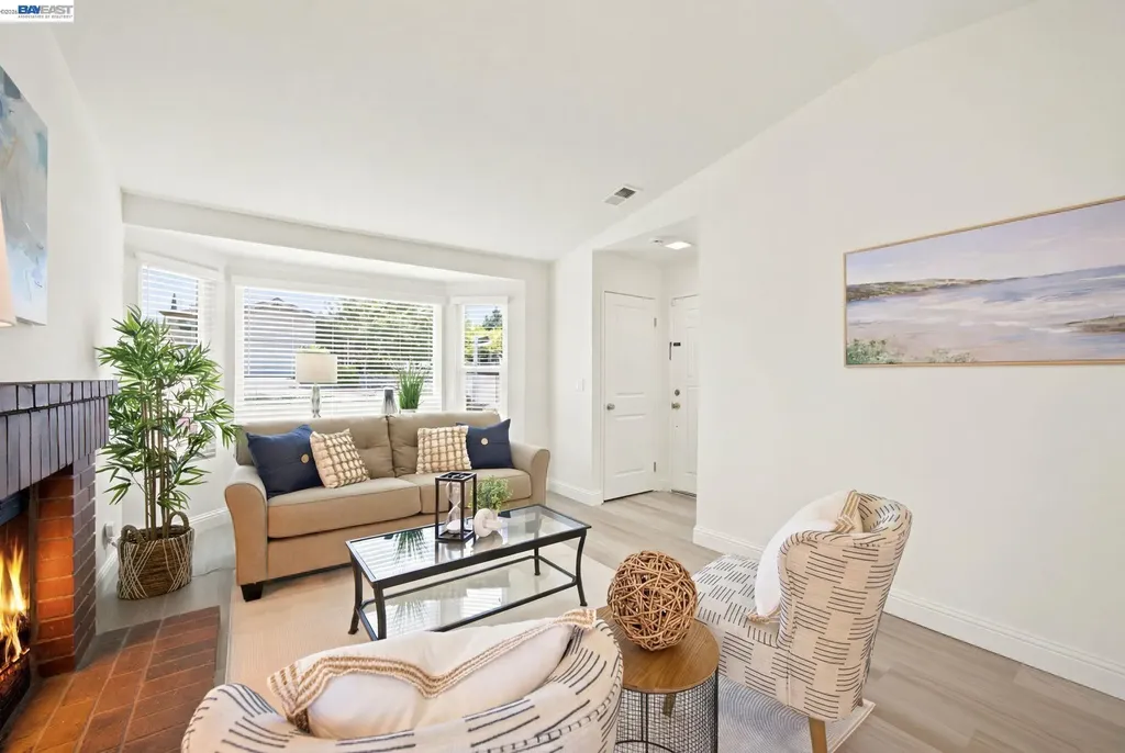 3747 Vineyard Avenue Pleasanton CA 94566