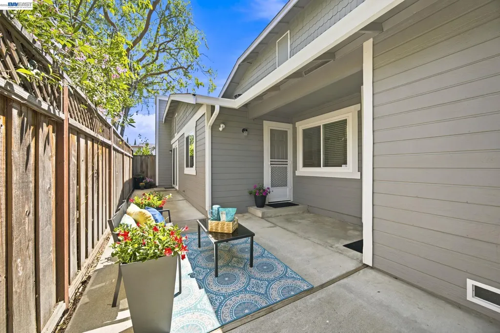 3747 Vineyard Avenue Pleasanton CA 94566
