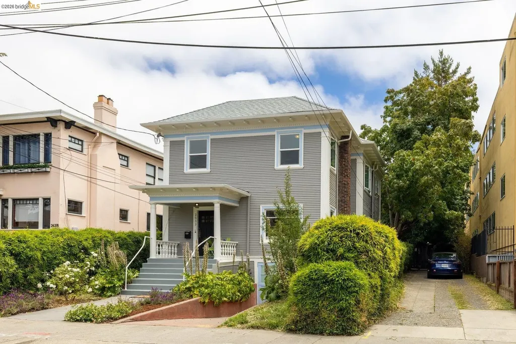 2633 Regent Street Berkeley CA 94704