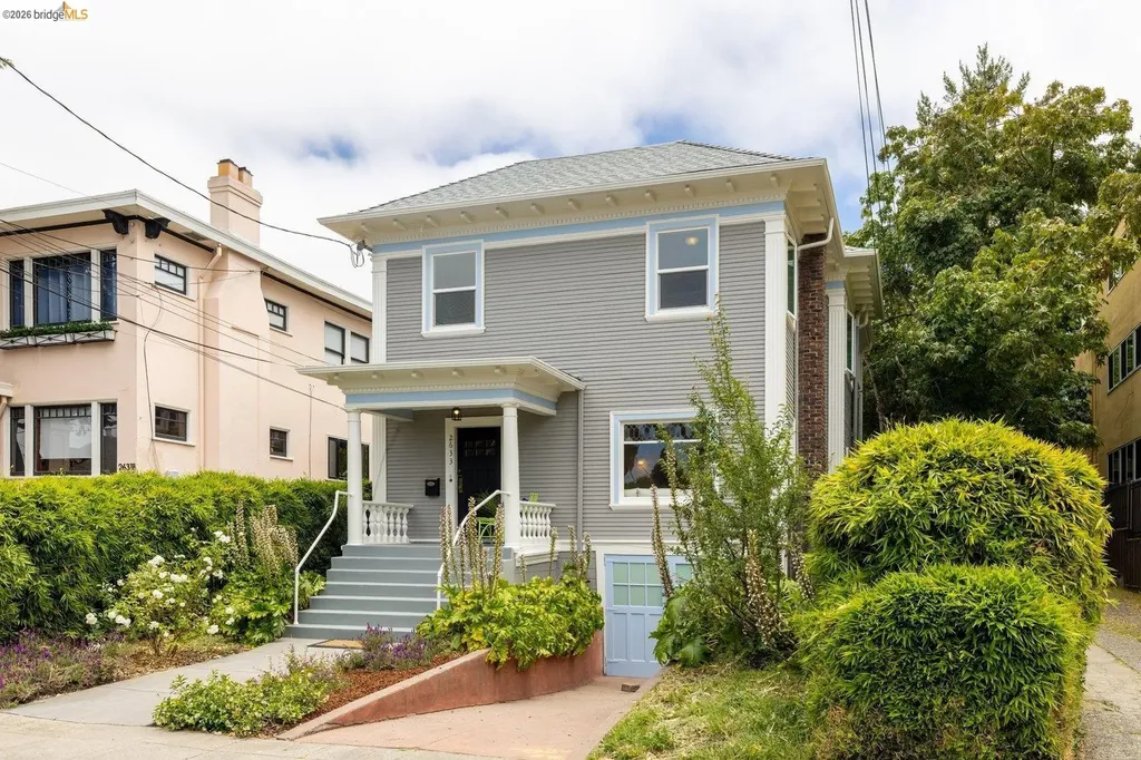 2633 Regent Street Berkeley CA 94704