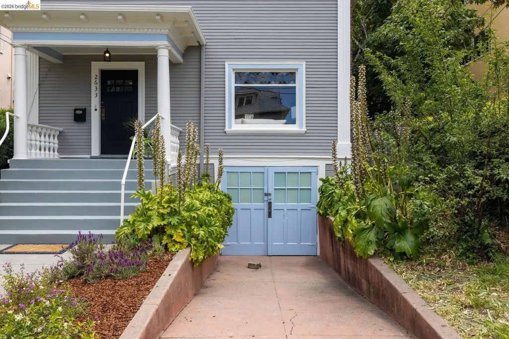 2633 Regent Street Berkeley CA 94704