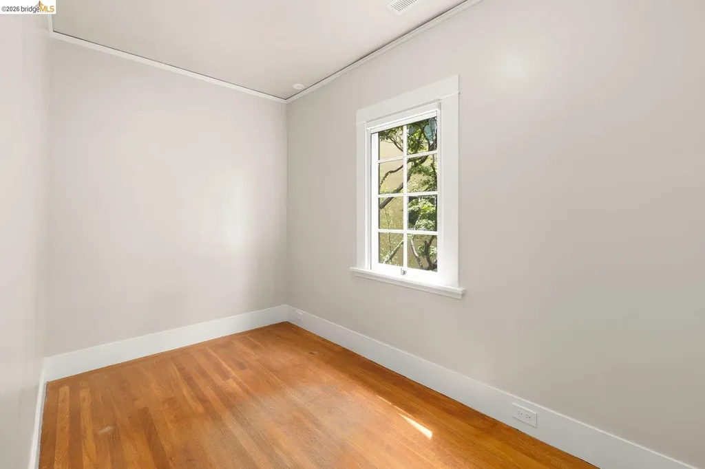 2633 Regent Street Berkeley CA 94704