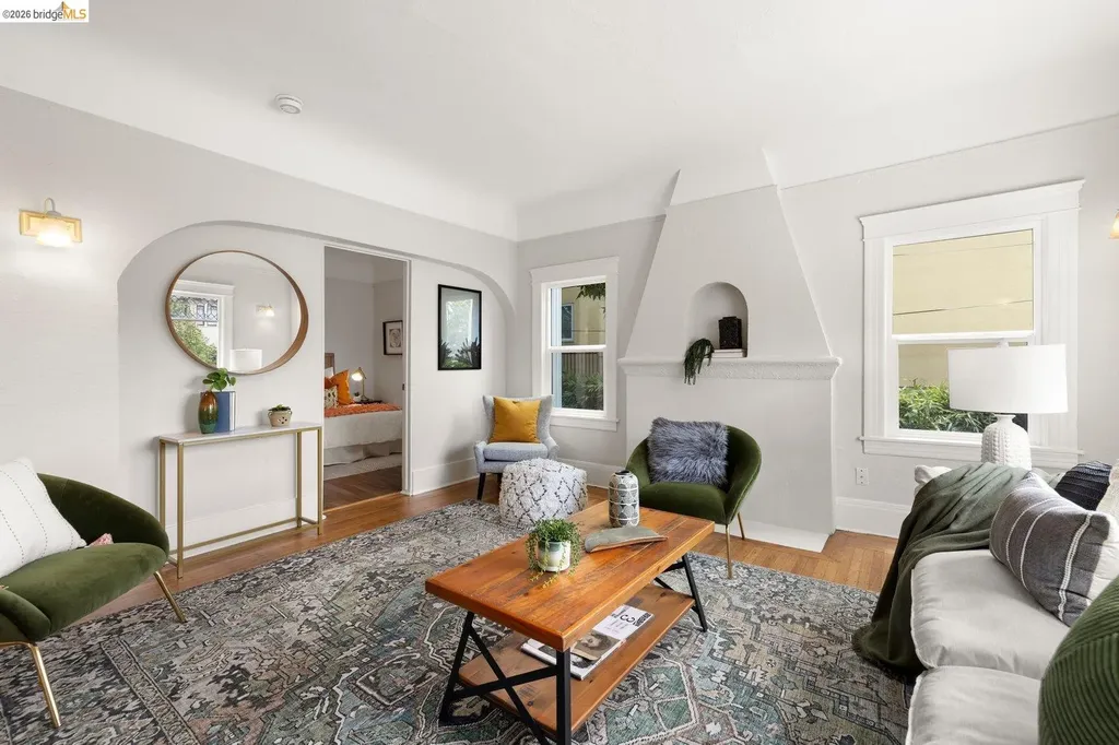 2633 Regent Street Berkeley CA 94704