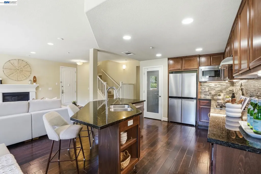 674 Selby Lane Livermore CA 94551