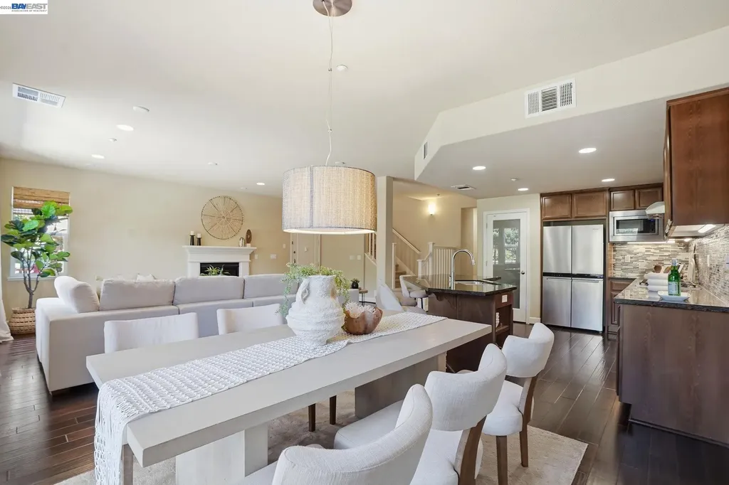 674 Selby Lane Livermore CA 94551