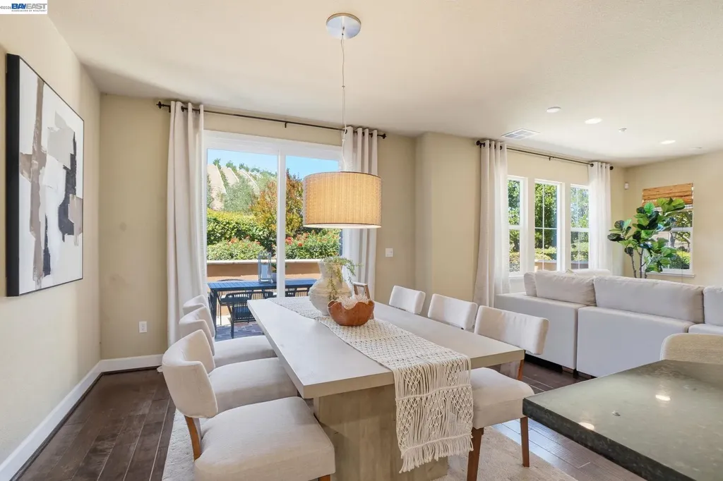 674 Selby Lane Livermore CA 94551