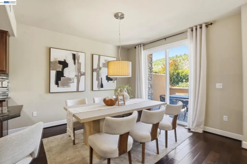 674 Selby Lane Livermore CA 94551