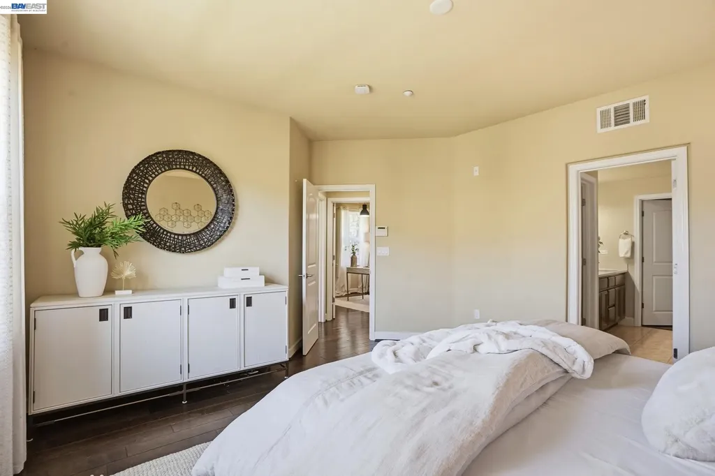 674 Selby Lane Livermore CA 94551