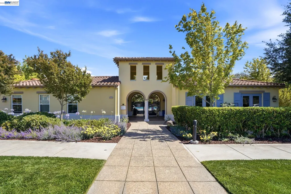 674 Selby Lane Livermore CA 94551