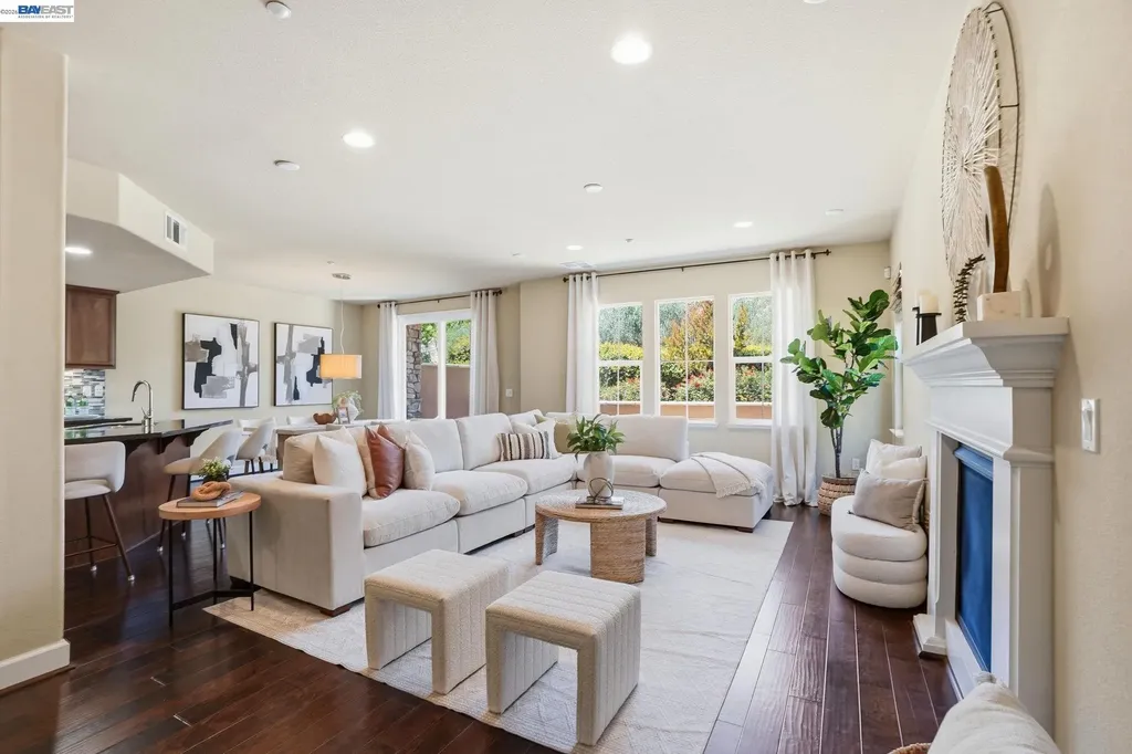 674 Selby Lane Livermore CA 94551