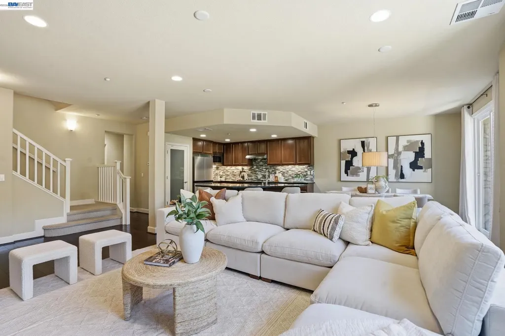 674 Selby Lane Livermore CA 94551