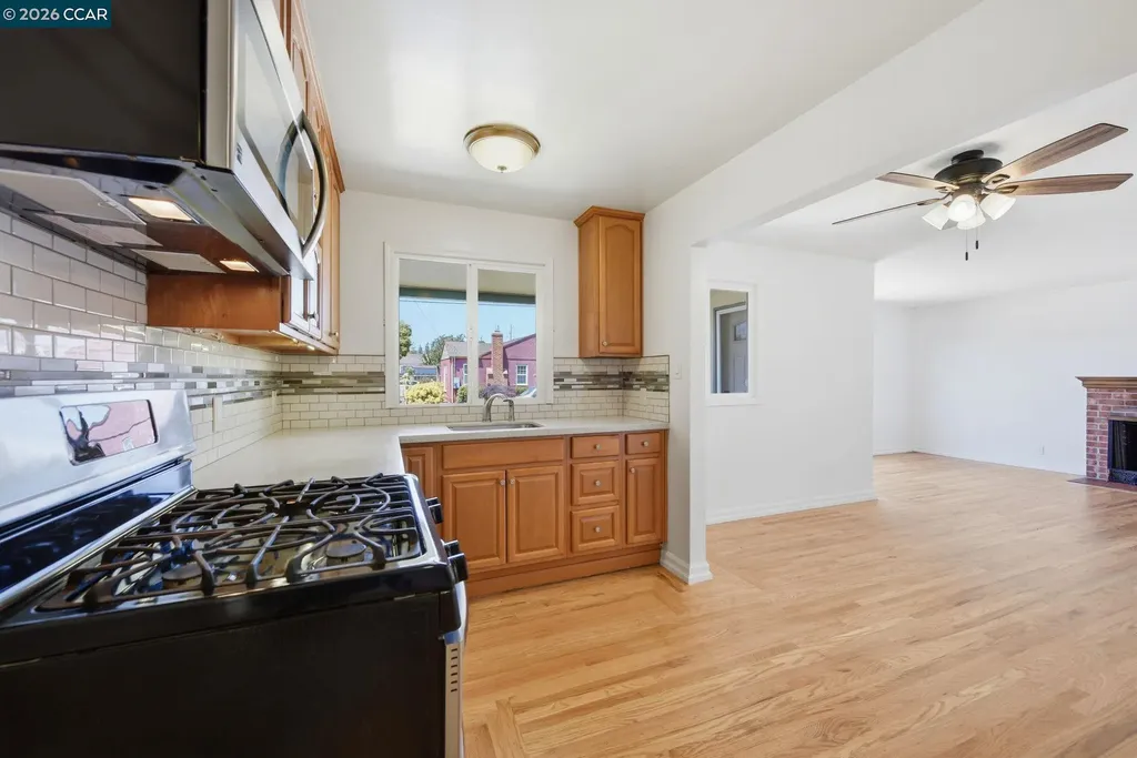 2305 Star Avenue Castro Valley CA 94546