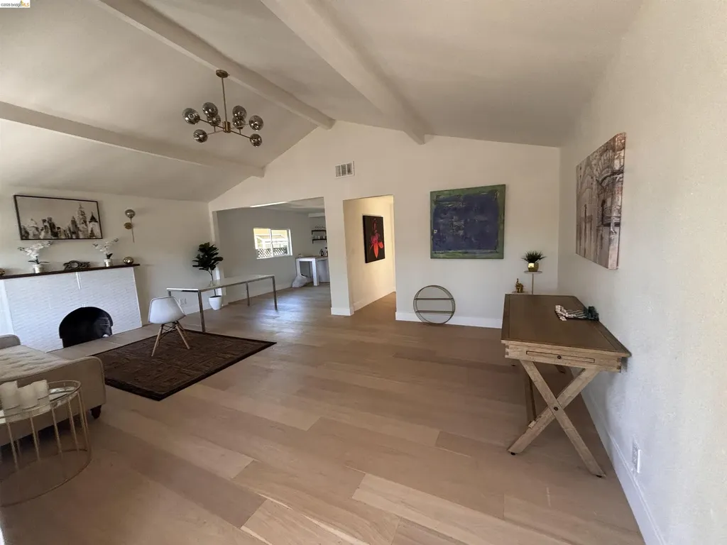 1327 Ward Street Berkeley CA 94702