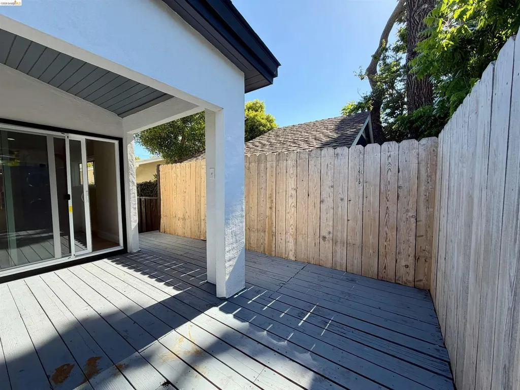1327 Ward Street Berkeley CA 94702
