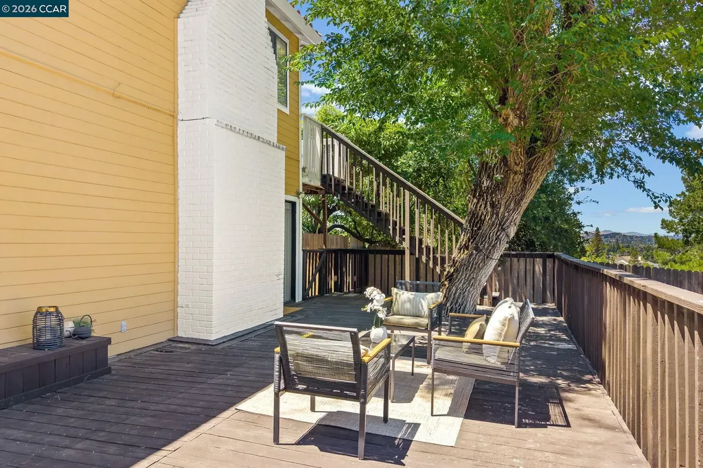 2542 Mockingbird Hill Road Walnut Creek CA 94597