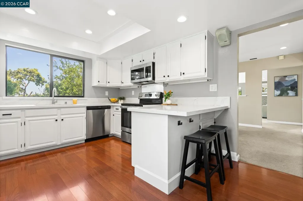 2542 Mockingbird Hill Road Walnut Creek CA 94597
