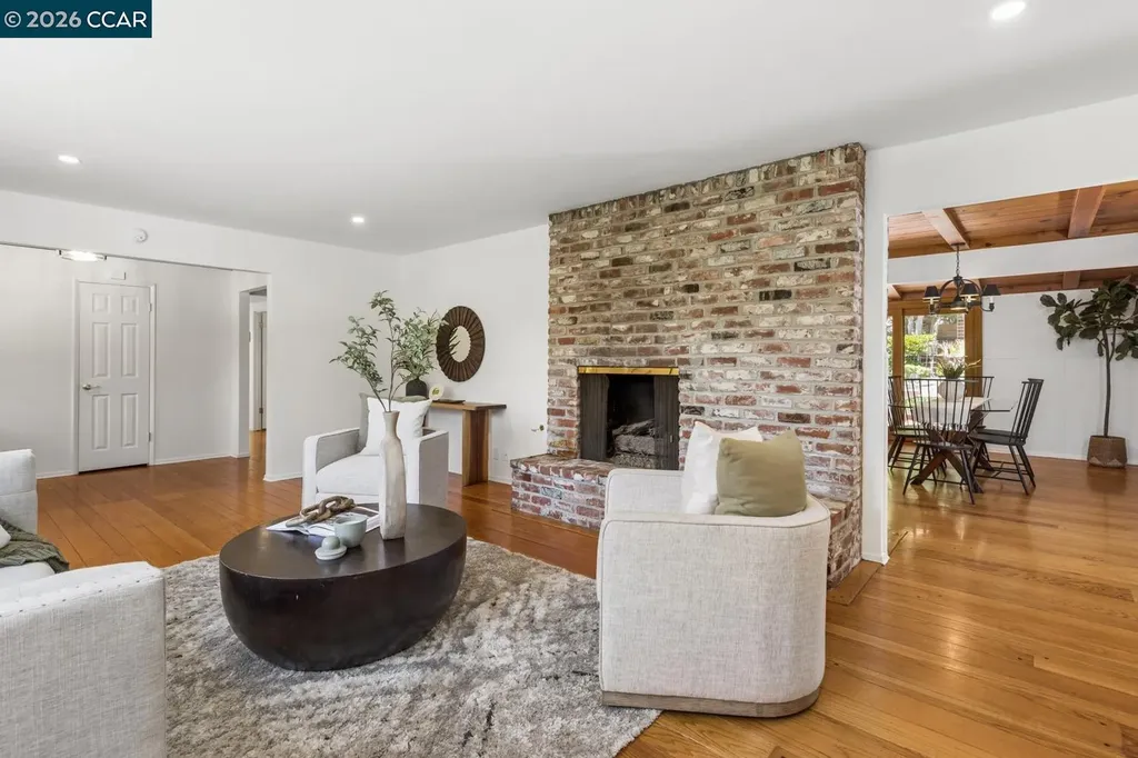 19 Valley Drive Orinda CA 94563