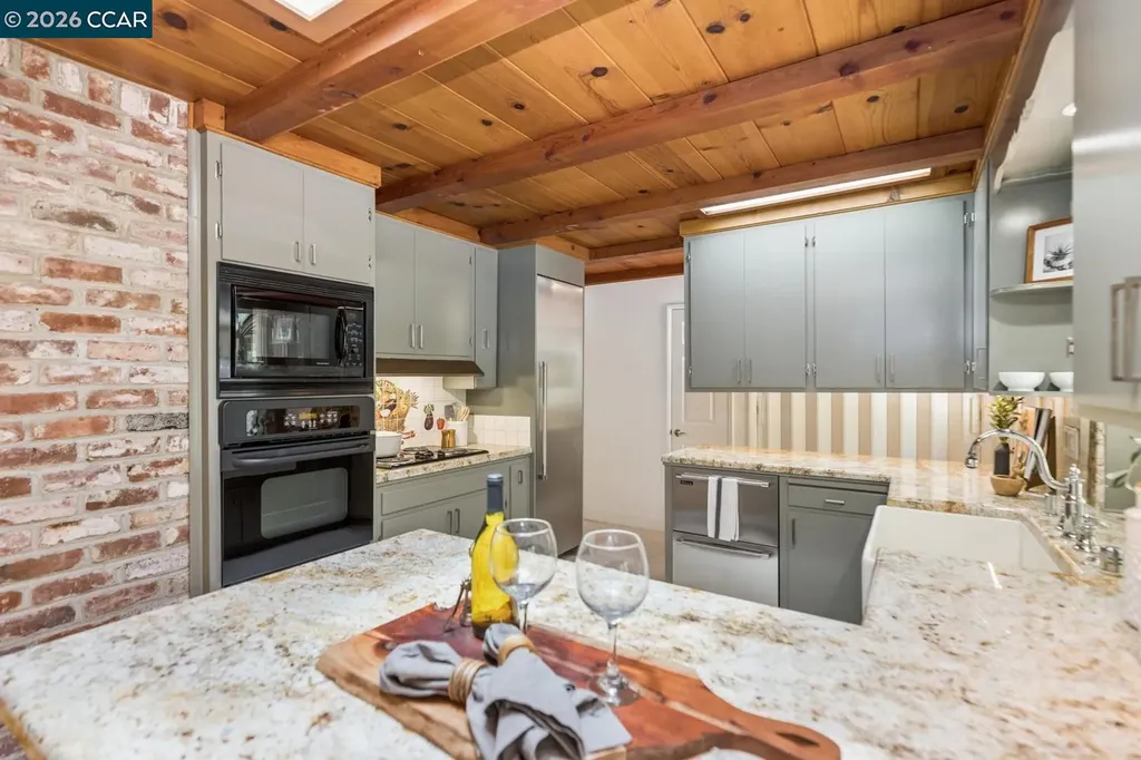 19 Valley Drive Orinda CA 94563