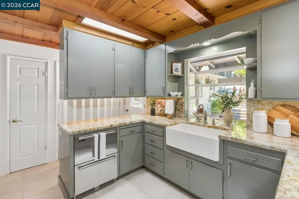 19 Valley Drive Orinda CA 94563