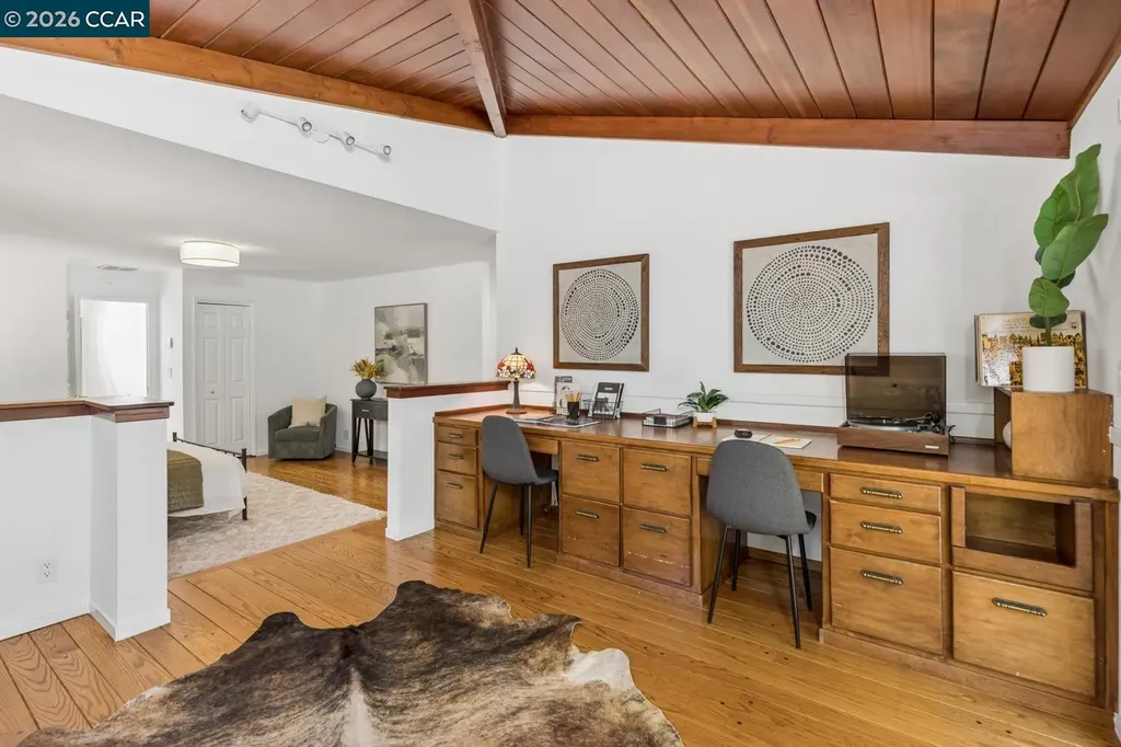 19 Valley Drive Orinda CA 94563