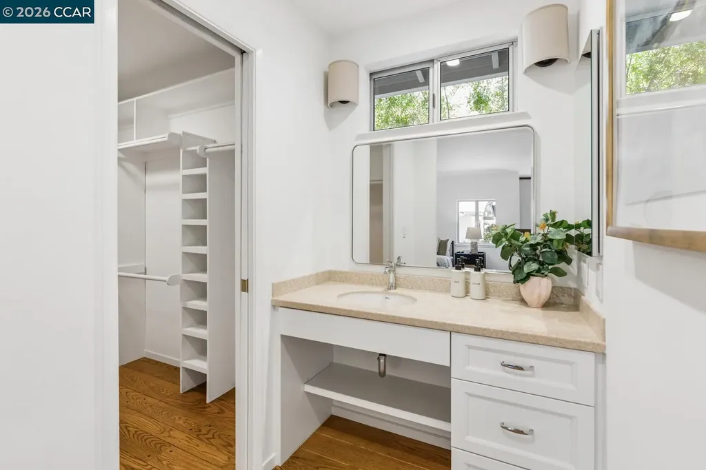 19 Valley Drive Orinda CA 94563