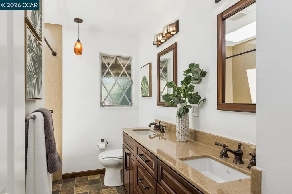 19 Valley Drive Orinda CA 94563