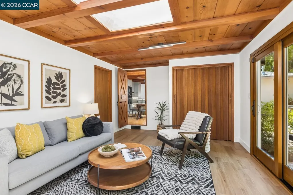 19 Valley Drive Orinda CA 94563