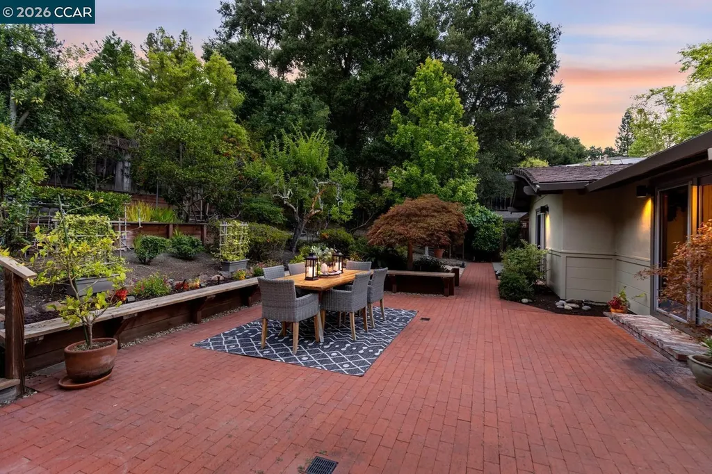 19 Valley Drive Orinda CA 94563